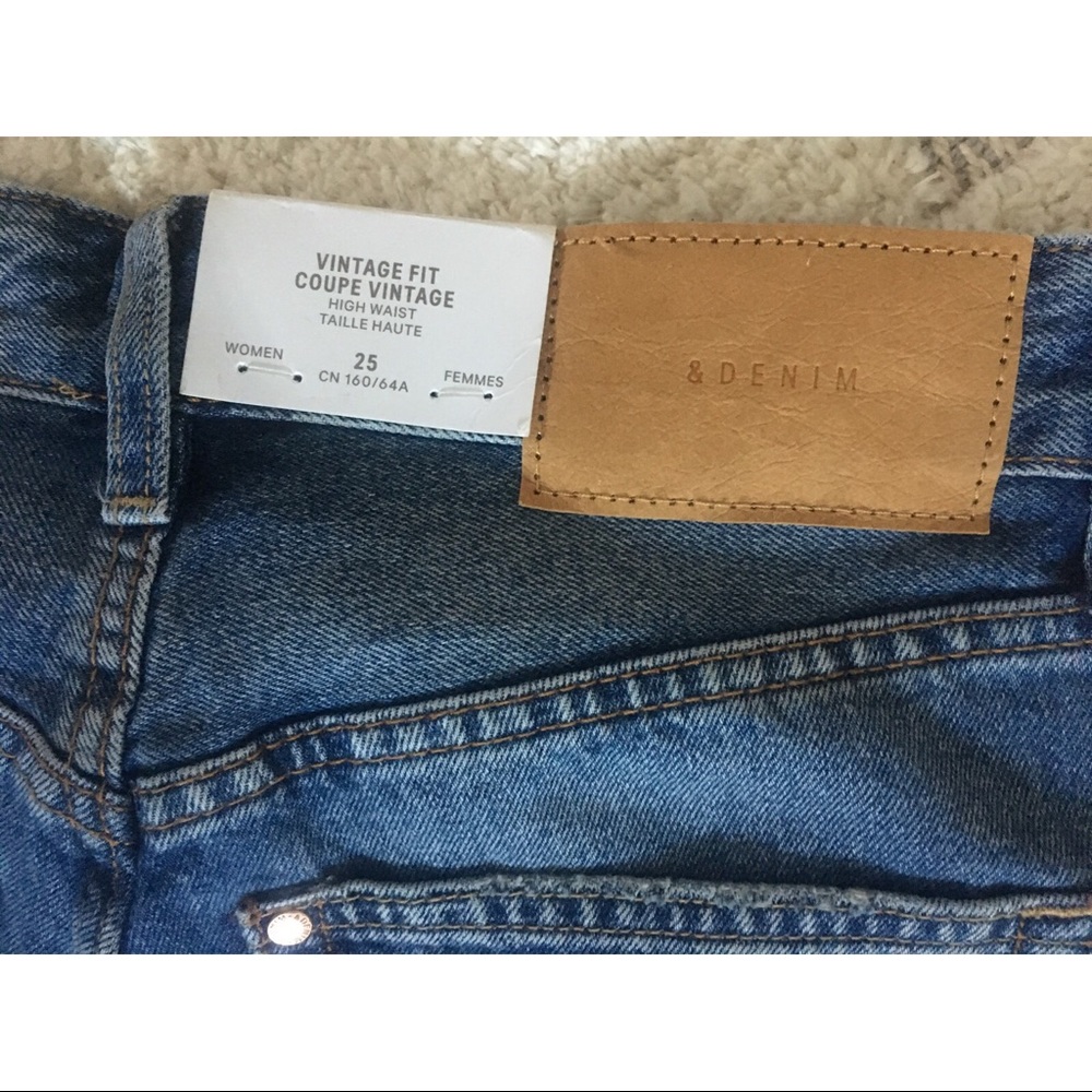 SOLD NWT High Waist Vintage Fit - Picture 2 of 8